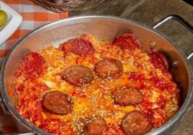 سوسیسی تخم‌مرغ ربی